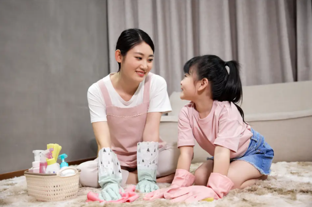 <strong>高端家政公司 深圳保姆阿姨 保姆带孩子的阿姨</strong>